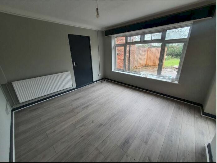1 Bedroom Flat To Rent In Brookers Hill, Shinfield, RG2