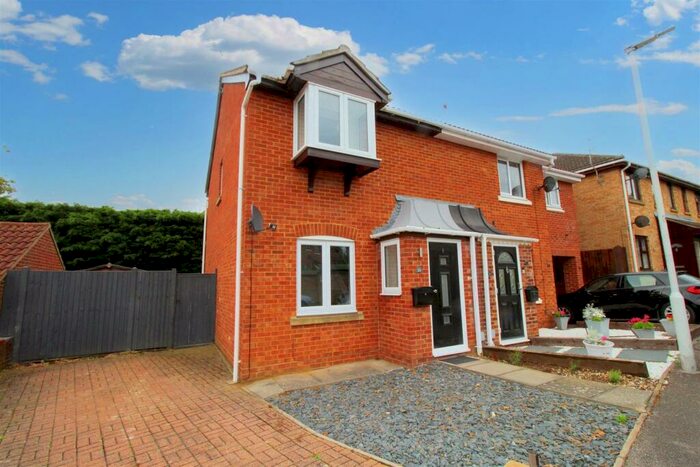 2 Bedroom Semi-Detached House To Rent In Portman Drive, Billericay, CM12