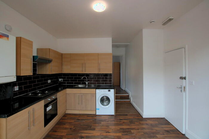 1 Bedroom Flat To Rent In Claremont Road, London, NW2