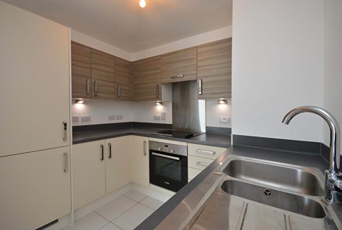 1 Bedroom Flat To Rent In Flat Canons Gate, Canons Way, Bristol, BS1