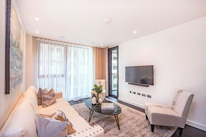 2 Bedroom Flat To Rent In Charles Clowes Walk, Nine Elms, SW11