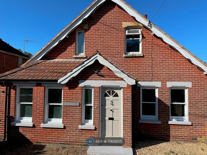 3 Bedroom Detached House To Rent In Southampton Road, Whaddon, Salisbury, SP5