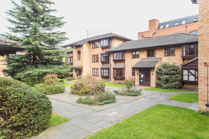 1 Bedroom Flat To Rent In Forest Road, London, E17