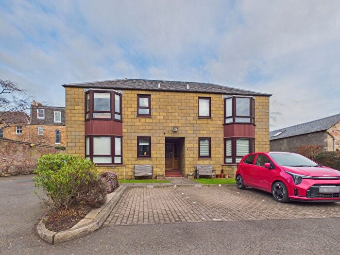 2 Bedroom Flat To Rent In Grantully Place, Edinburgh, EH9