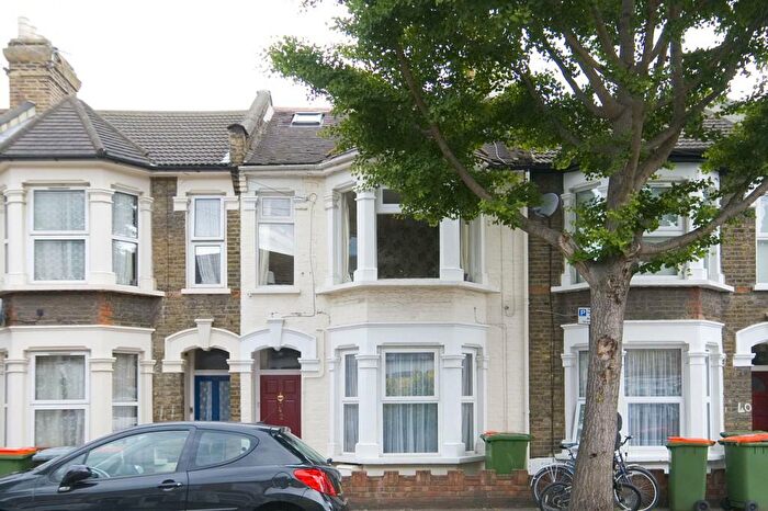 2 Bedroom Terraced House To Rent In Harcourt Road, Stratford, London, E15