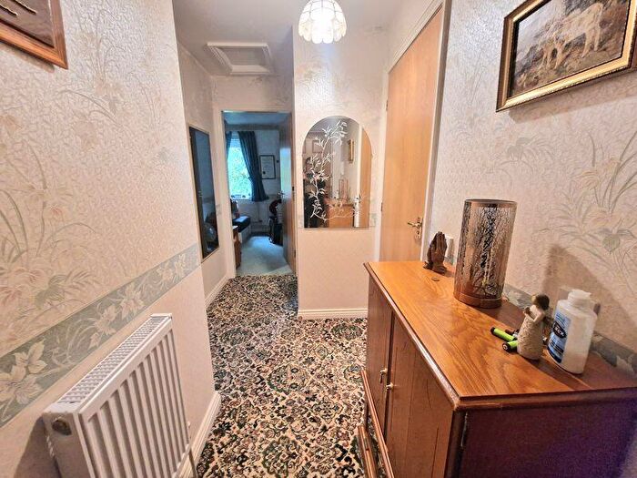 2 Bedroom Apartment For Sale In The Beeches, Stockport Road, SK6