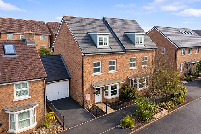 4 Bedroom Semi Detached House For Sale In Sholden Drive, Sholden, Deal, Kent, CT14