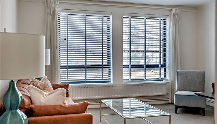 2 Bedroom Flat To Rent In Fulham Road, London, SW3