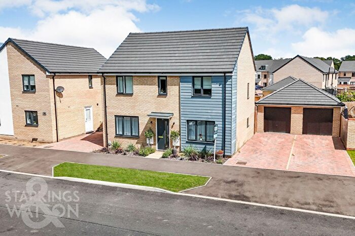 4 Bedroom Detached House For Sale In Briggs Mead, Wymondham, NR18