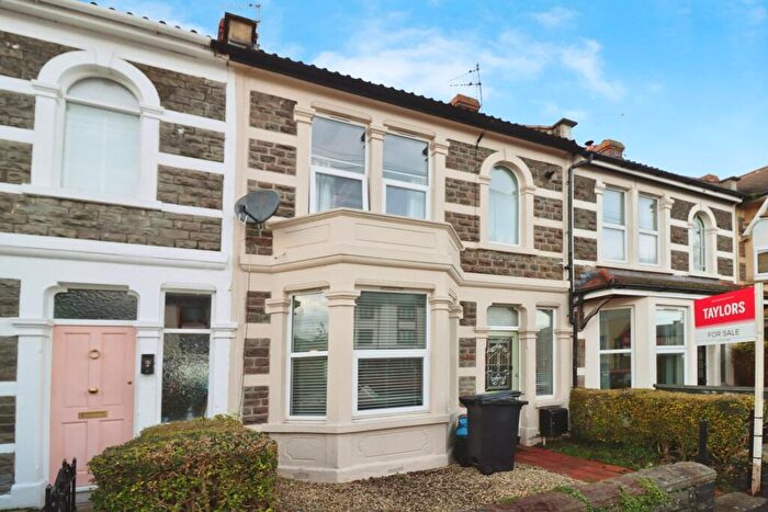 3 Bedroom House For Sale In Grantham Road, Bristol, Somerset, BS15
