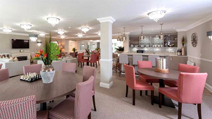 2 Bedroom Apartment For Sale In Station Road, Orpington, BR6