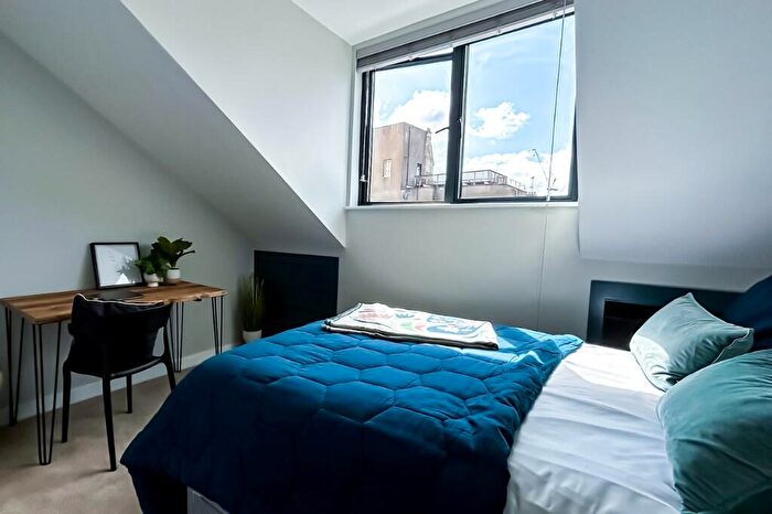 1 Bedroom Terraced House To Rent In West Street, Bristol, BS2
