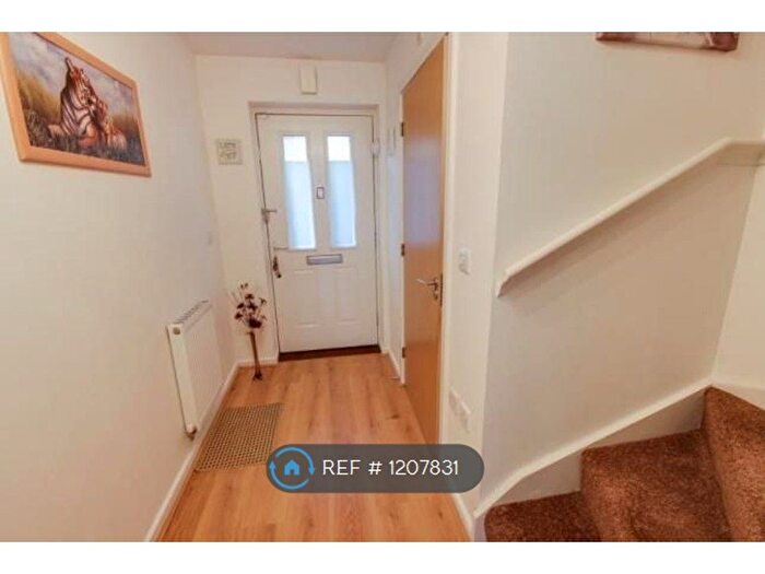 2 Bedroom Terraced House To Rent In Birch Walk, Ilford Essex London, IG3