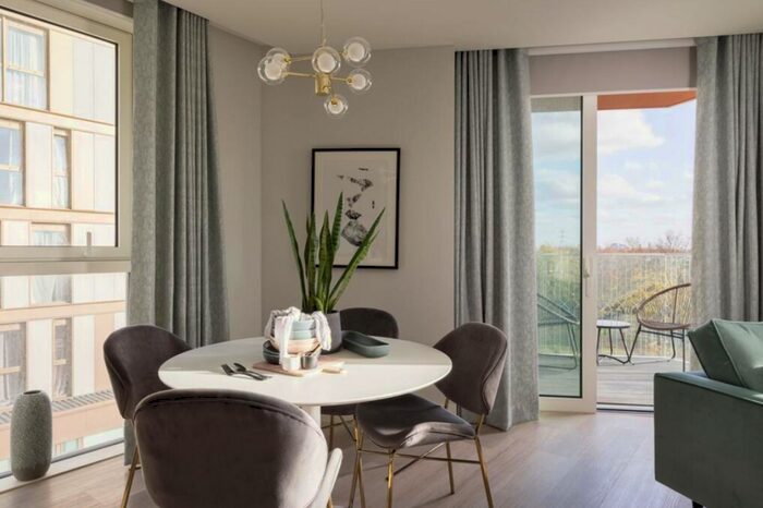 2 Bedroom Flat To Rent In Daneland Walk, London, N17