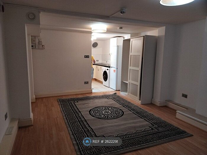 Studio To Rent In Howard Street, Reading, RG1