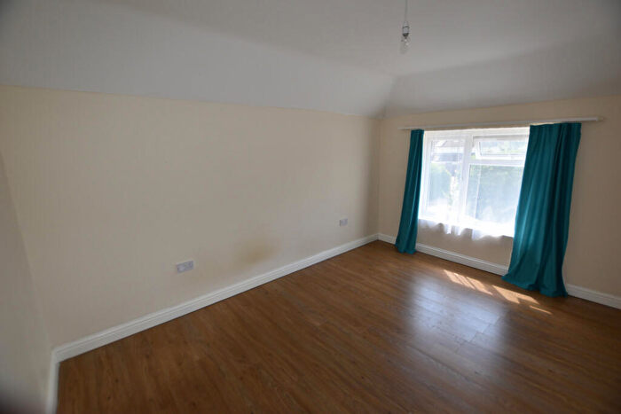 1 Bedroom Semi Detached House To Rent In Coleridge Close, Oxford, OX4