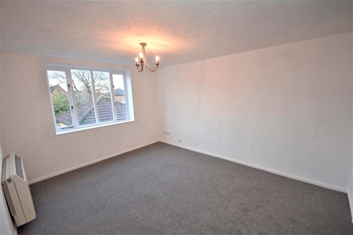 1 Bedroom Flat To Rent In Hirondelle Close, Duston, Northampton, NN5