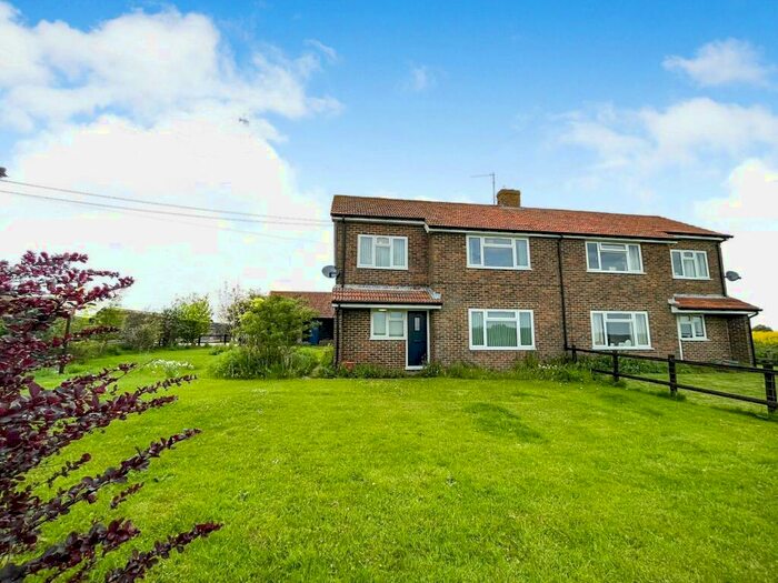 3 Bedroom Semi-Detached House To Rent In Perrins Farm Cottages, Beech Hill Road, Mortimer, Reading, RG7