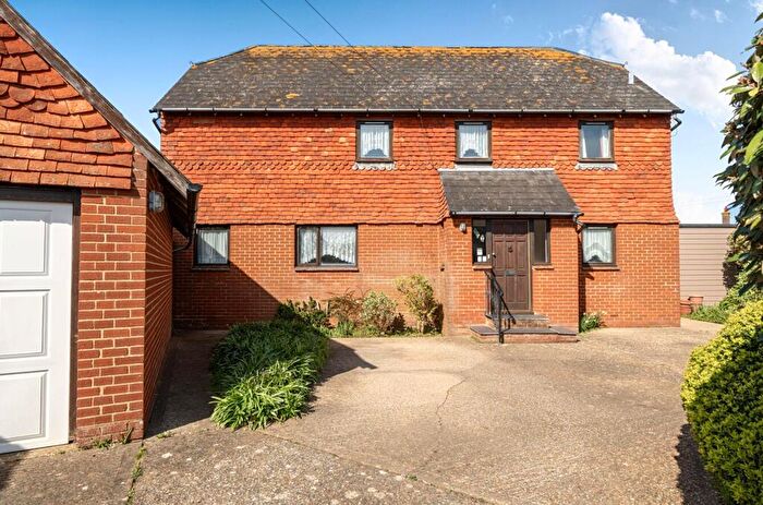 4 Bedroom Detached House For Sale In Warner Road, Selsey, PO20