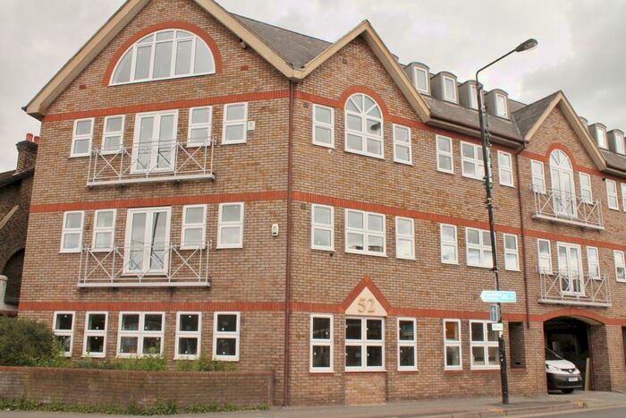 2 Bedroom Apartment To Rent In Throwley Way, Sutton, Surrey, SM1