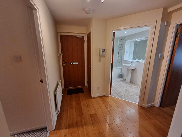 2 Bedroom Flat To Rent In Anderson Drive, The West End, Aberdeen, AB15