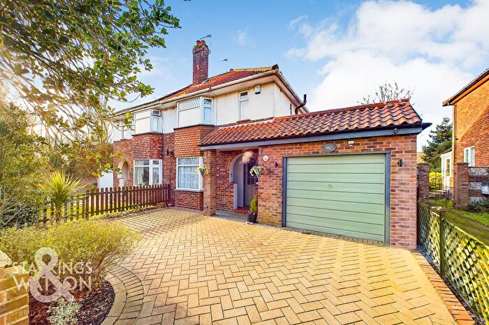 3 Bedroom Semi-Detached House For Sale In Three Mile Lane, Costessey, Norwich, NR5