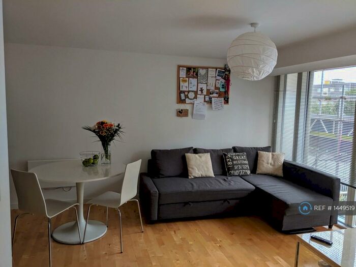 1 Bedroom Flat To Rent In The Avenue, Leeds, LS9