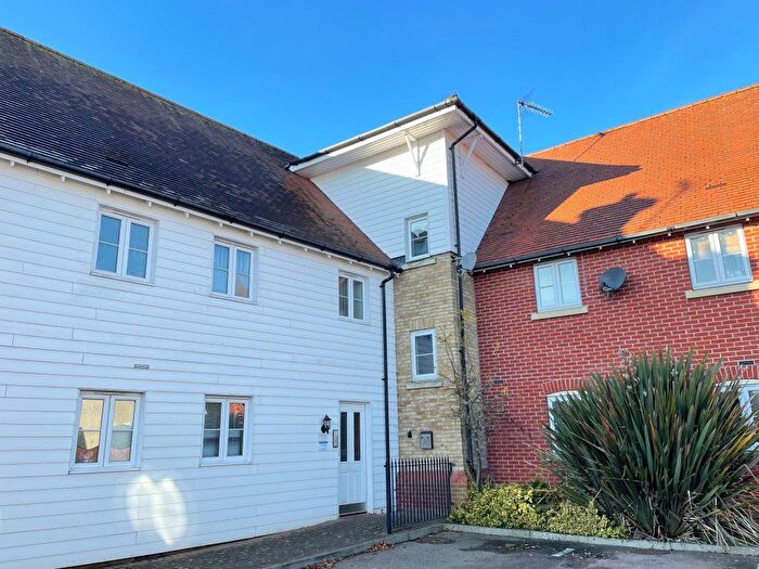 2 Bedroom Flat To Rent In Oxton Close, Rowhedge, Colchester, CO5