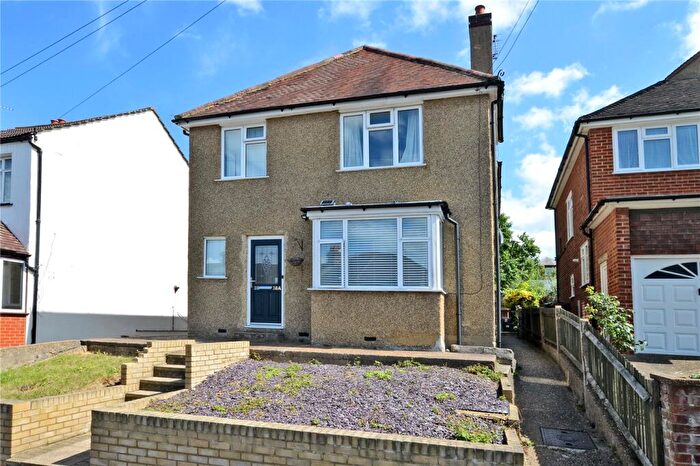 2 Bedroom Flat To Rent In Moreton Road, Worcester Park, KT4