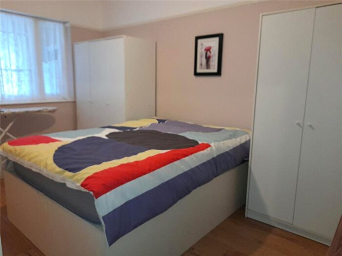 1 Bedroom Maisonette To Rent In Langley Road, Slough, Berkshire, SL3