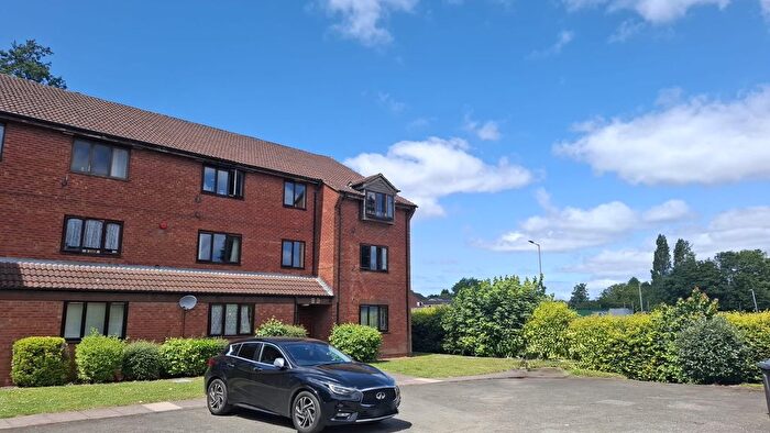 2 Bedroom Flat For Sale In Parkfield Road, Parkfields, Wolverhampton, WV4
