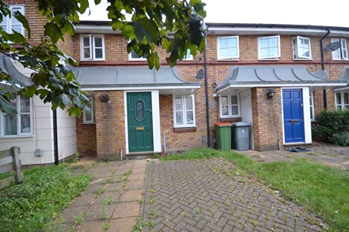 1 Bedroom Flat To Rent In Freemasons Road, Canning Town, E16