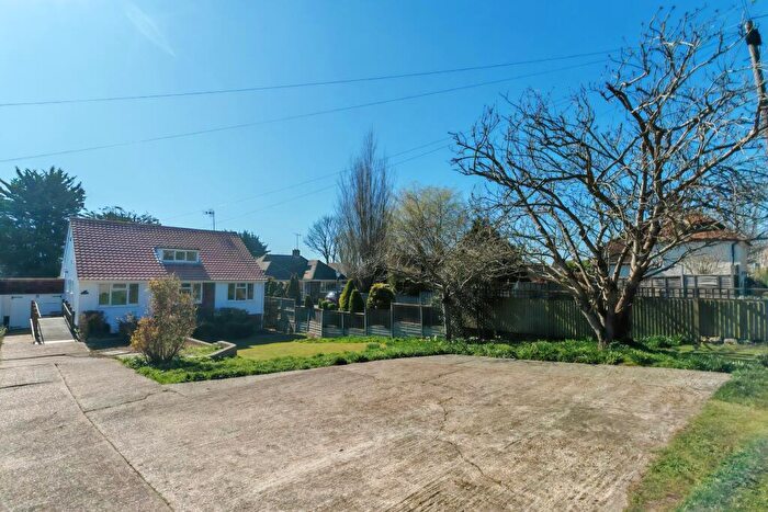 3 Bedroom Detached Bungalow For Sale In Seabrook Road, Hythe, Kent, CT21