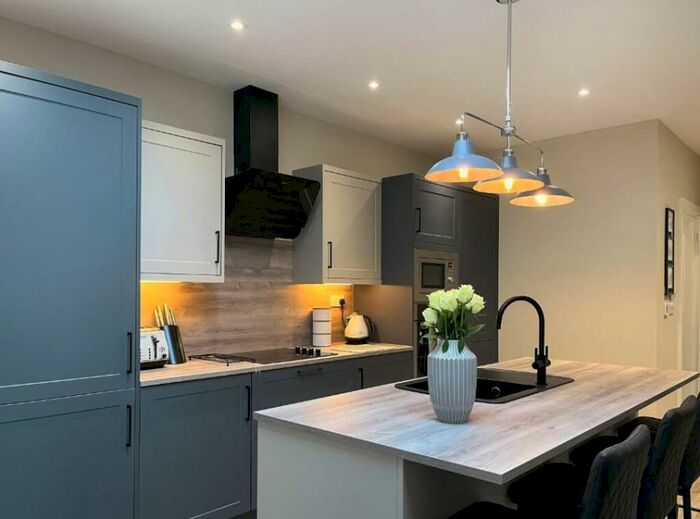 3 Bedroom Semi-Detached House To Rent In Horsehead Lane, Bolsover, Chesterfield, S44