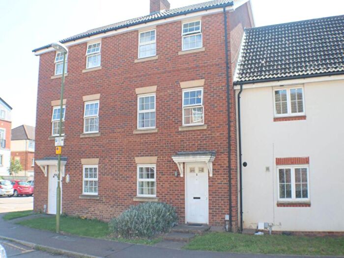5 Bedroom House For Sale In Errington Close, Hatfield, Hertfordshire, AL10
