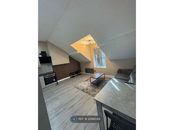 1 Bedroom Flat To Rent In Kirkstall Road, Leeds, LS4