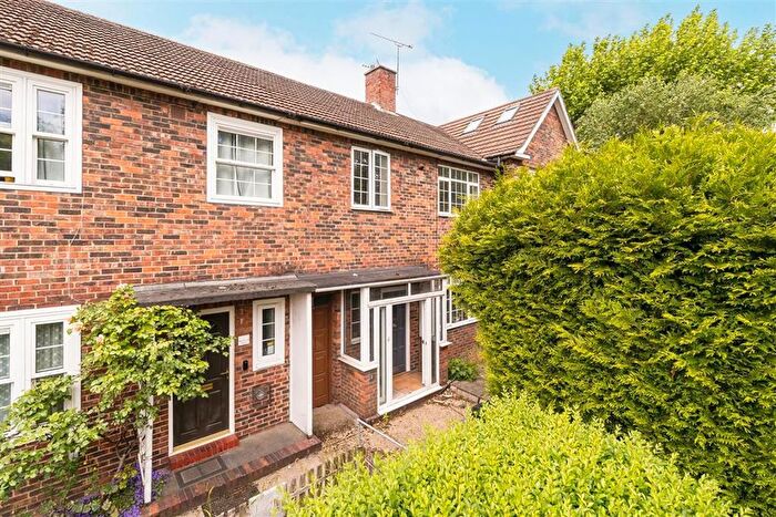 3 Bedroom Property For Sale In Prestwich Terrace, Clapham, SW4