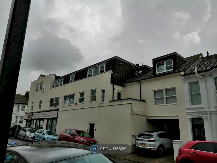 2 Bedroom Flat To Rent In Blatchington Road, Hove, BN3