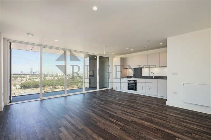 3 Bedroom Apartment To Rent In Cobalt Tower, Deptford, SE14