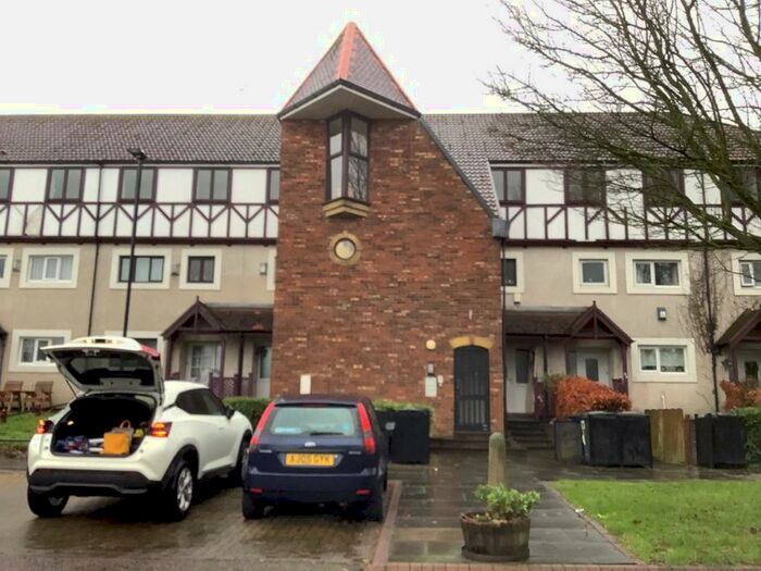 2 Bedroom Flat To Rent In Bluebell Dene, Whorlton Grange, Newcastle Upon Tyne, NE5