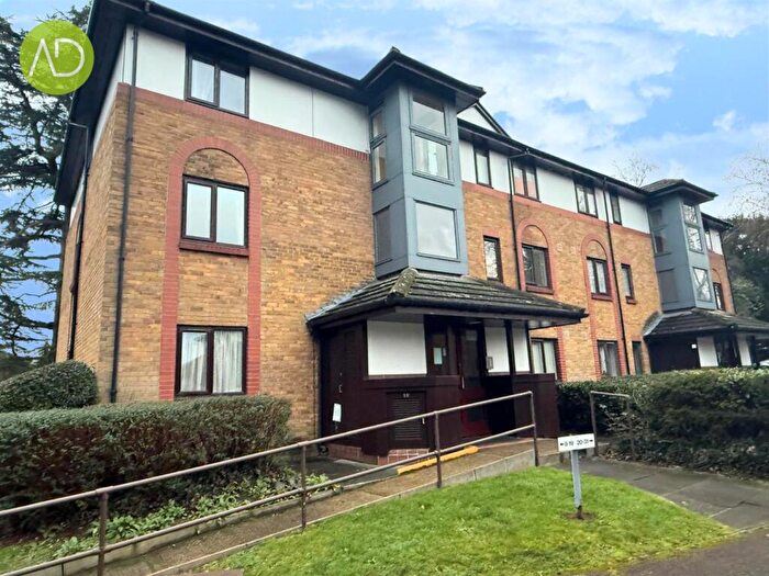 1 Bedroom Apartment To Rent In The Knowle, Hoddesdon, EN11
