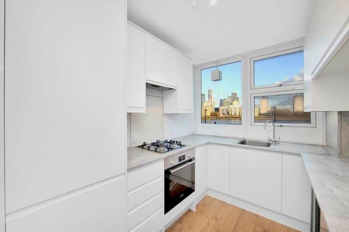 2 Bedroom Flat To Rent In Custom House Reach, London SE16