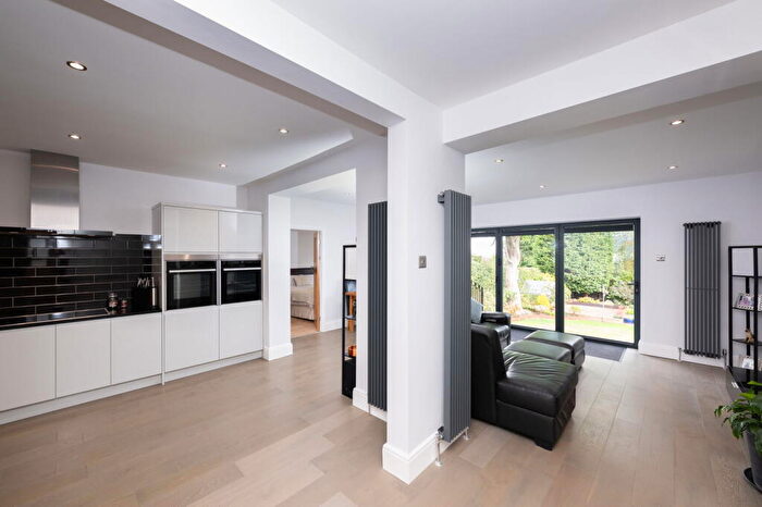5 Bedroom Detached House For Sale In The Balk, Staincross, Barnsley, S75
