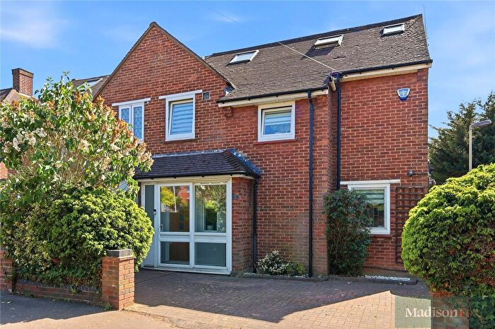 4 Bedroom Semi-Detached House For Sale In Hazeleigh Gardens, Woodford Green, IG8