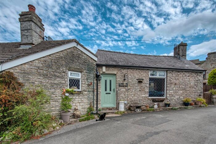 2 Bedroom Semi-Detached House For Sale In The Hills, Bradwell, Hope Valley, S33