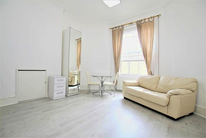 1 Bedroom Flat To Rent In Cromwell Road, London, SW5