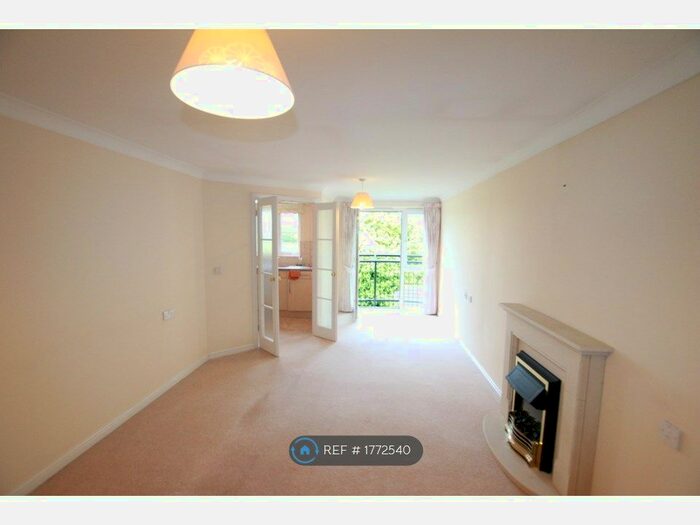 1 Bedroom Flat To Rent In Milward Court, Reading, RG2