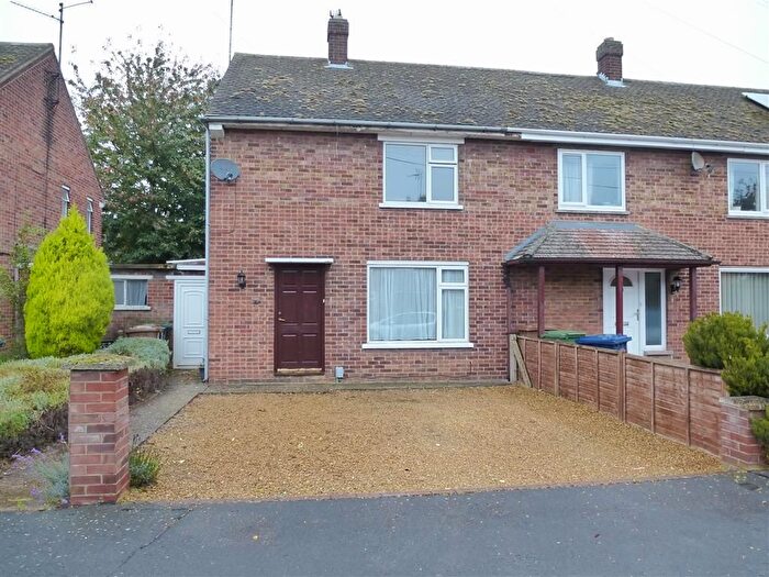 2 Bedroom End Of Terrace House To Rent In Bramley Road, Wisbech, PE13