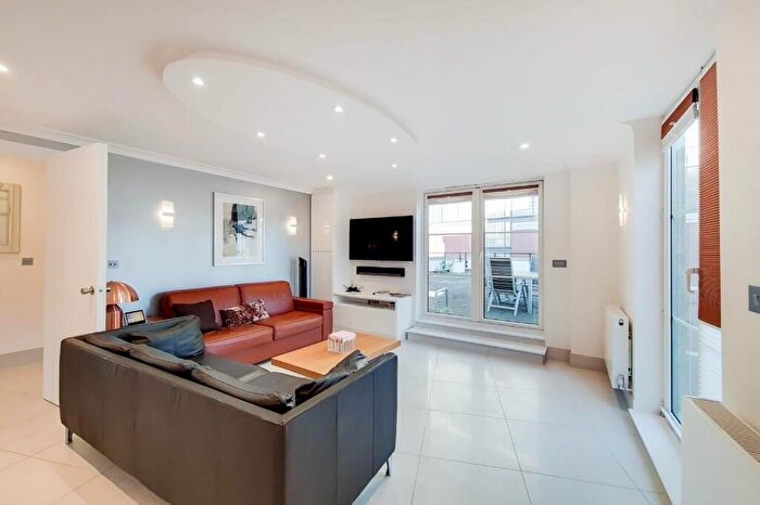 2 Bedroom Penthouse To Rent In Palgrave Gardens, London, NW1
