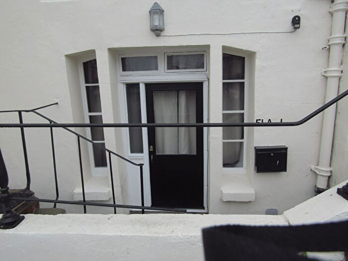 1 Bedroom Flat To Rent In Orwell Road, Harwich, CO12